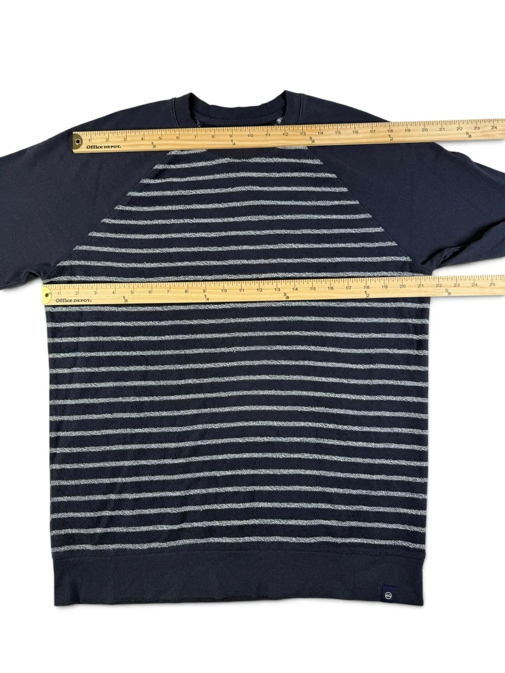 AG Adriano Goldschmied Striped Raglan Crewneck Sweater Navy Men’s Medium